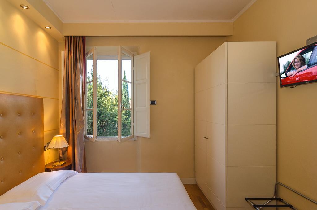 Hotel Novecento Pisa Kültér fotó
