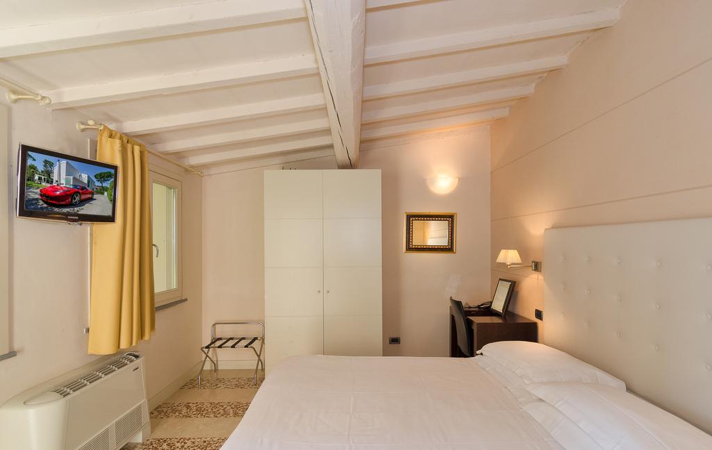 Hotel Novecento Pisa Kültér fotó