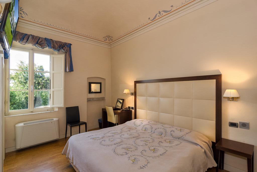 Hotel Novecento Pisa Kültér fotó