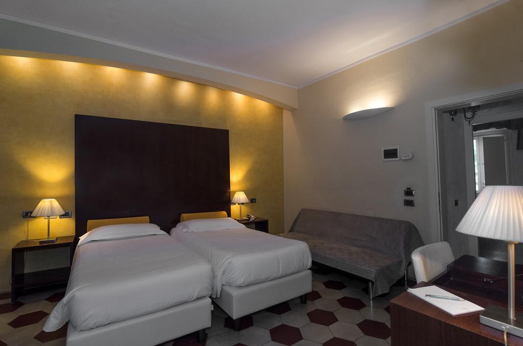 Hotel Novecento Pisa Kültér fotó